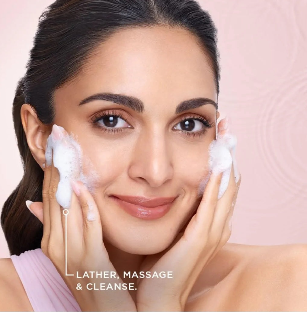 Face Wash- POND'S Bright Beauty with Niacinamide (Vitamin-B3) Anti-Dullness Face Wash 50gm
