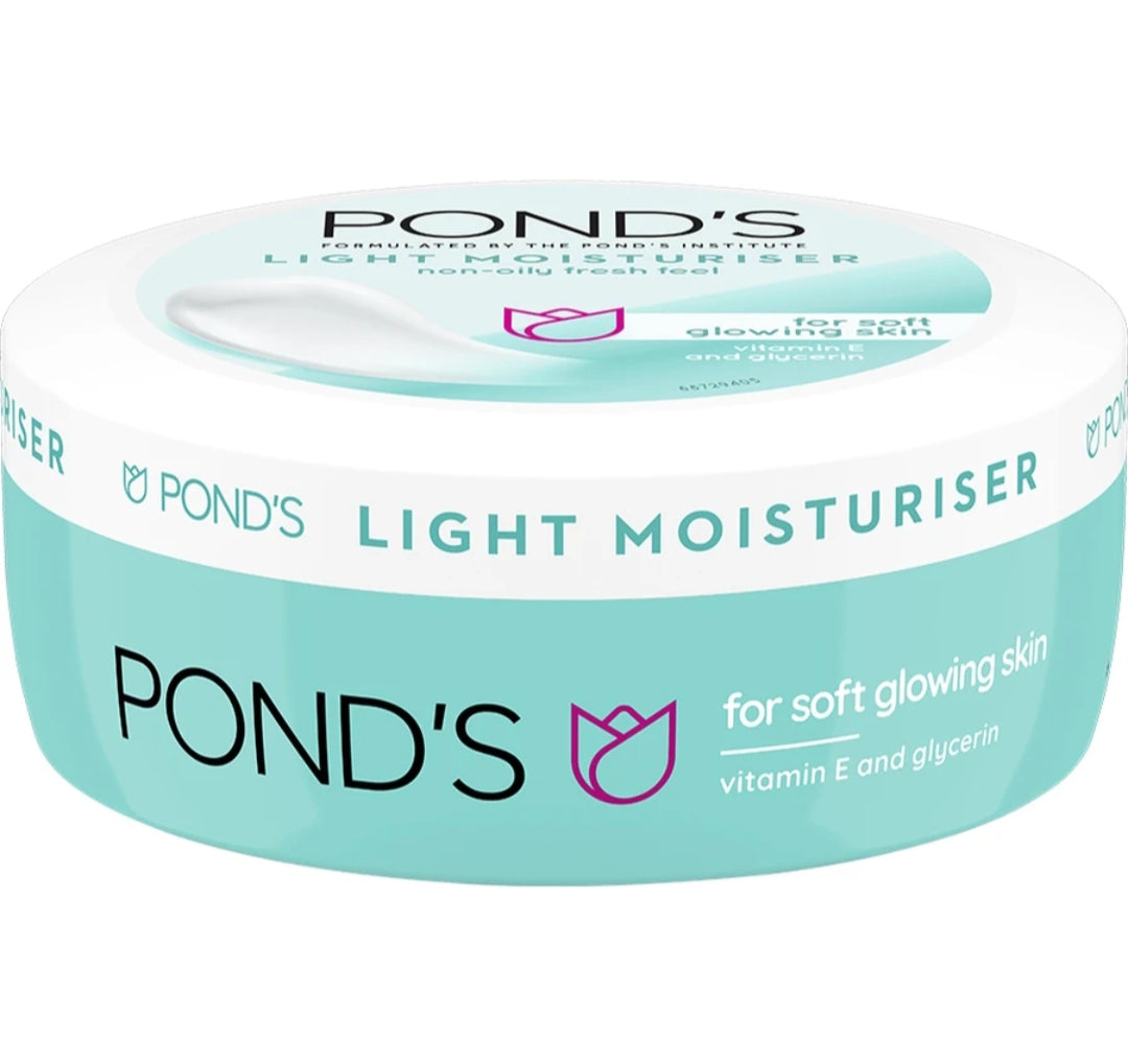 Lotions & Moisturizers- POND'S Light Moisturizer Non-Oily Fresh Feel for Soft Glowing Skin with Vitamin-E & Glycerine 50ml